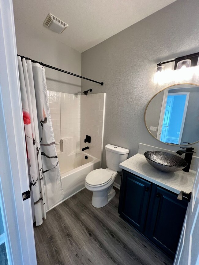 Building Photo - Gorgeous Sun City Lincoln Home