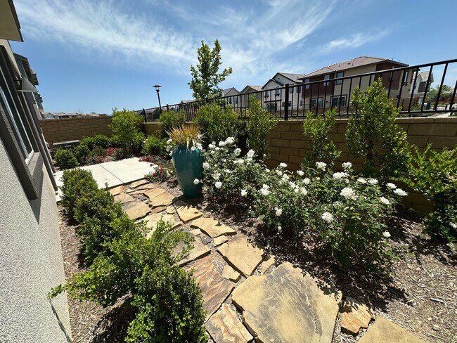 Building Photo - 3 Bedroom Lennar Model for Rent
