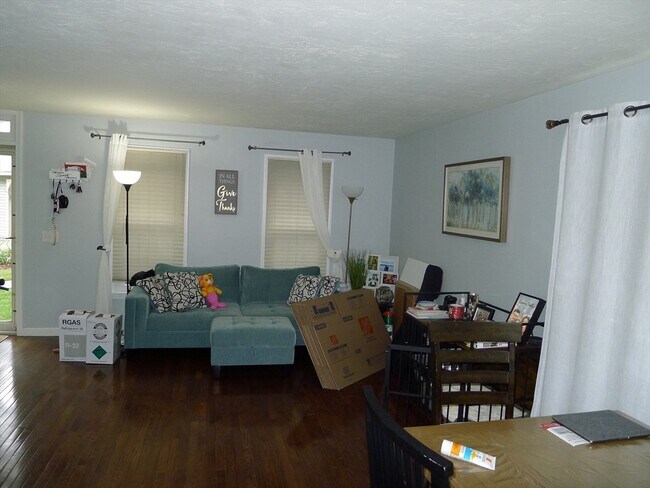 Building Photo - 89 Brookdale Cir