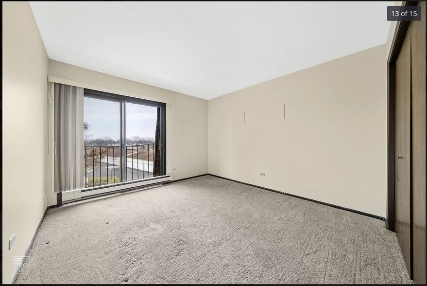 Building Photo - 180 S Waters Edge Dr