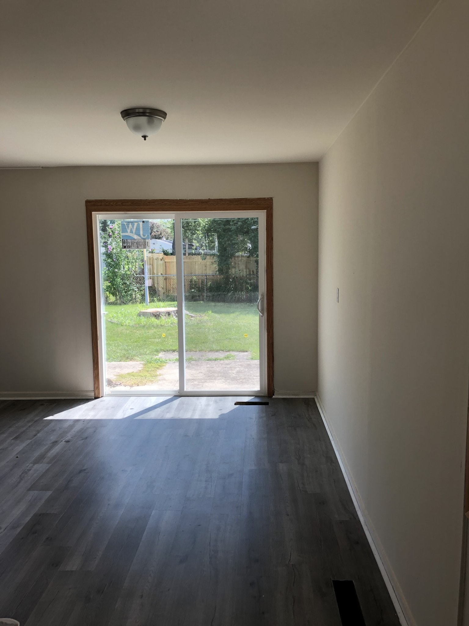 Building Photo - 1033 Archway Dr