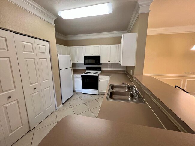 Building Photo - 4333 Bayside Village Dr