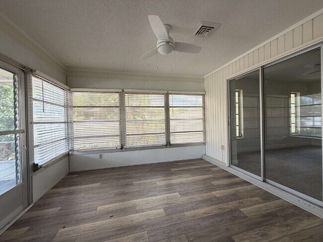 Building Photo - Charming 2-Bedroom, 2-Bath Duplex in a Quiet Englewood Cul-de-Sac
