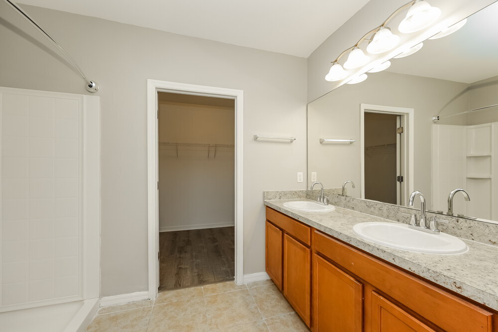 Building Photo - 2564 Surfside Blvd