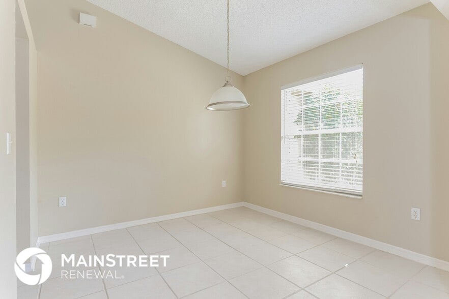 Building Photo - 2041 Claremont Dr