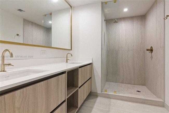 Building Photo - 77 SE 5th St