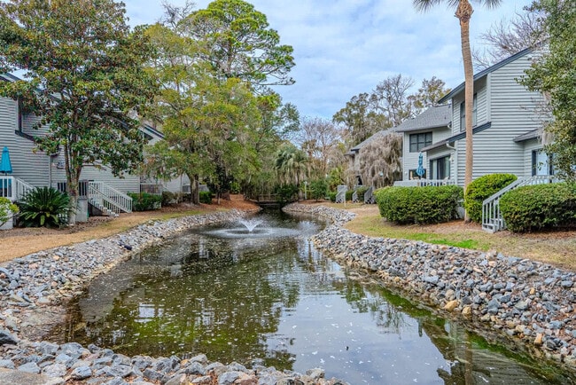 Building Photo - 137 Cordillo Pkwy