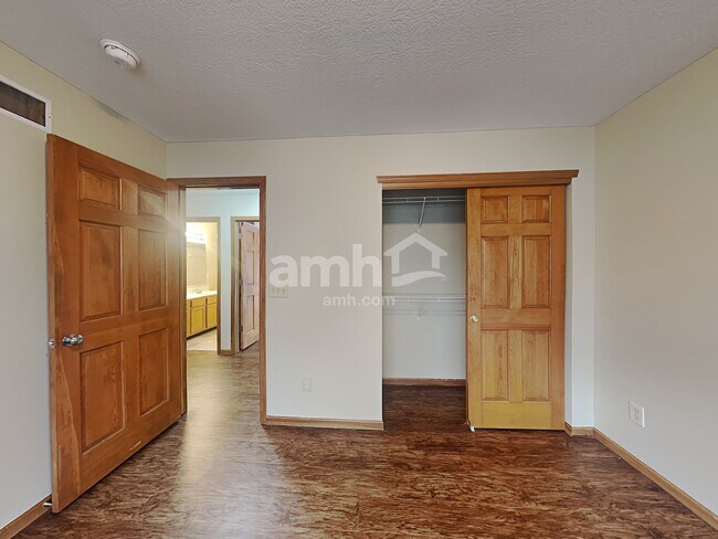 Building Photo - 1810 Penwood Pl