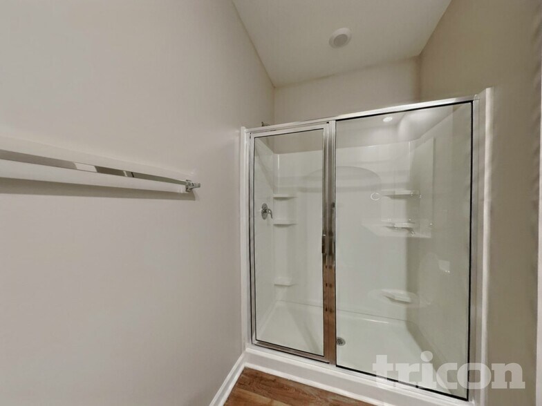 Building Photo - 1250 Aurora Glen Dr