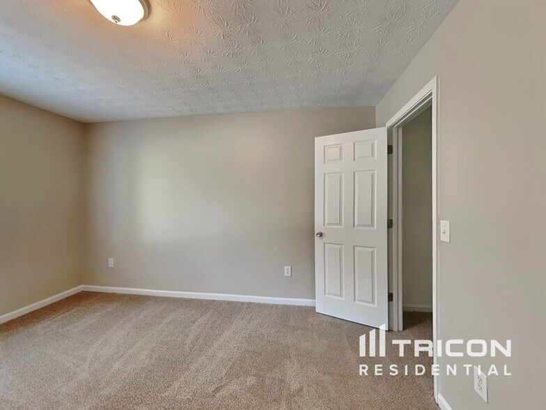 Building Photo - 703 Morgans Ridge Dr