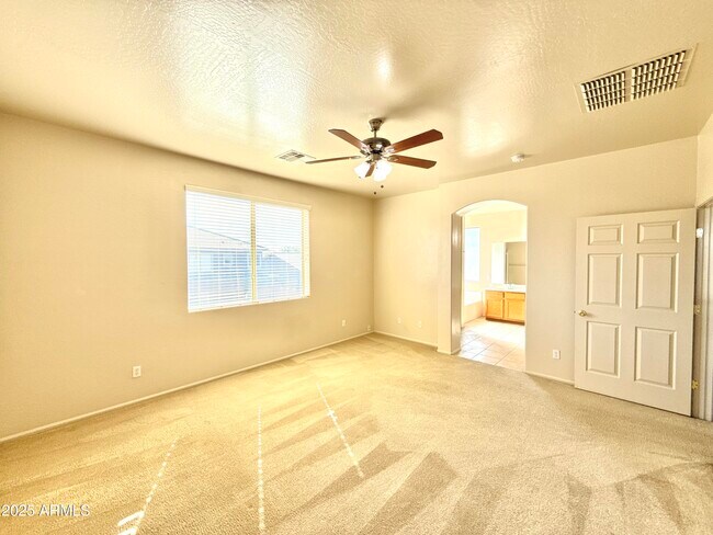 Building Photo - 15029 W Riviera Dr