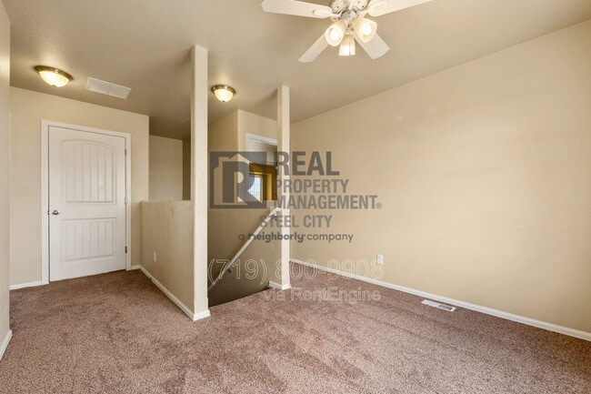 Building Photo - 947 E Kirkwood Dr