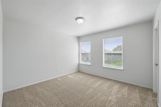Building Photo - 318 Chisholm Trail