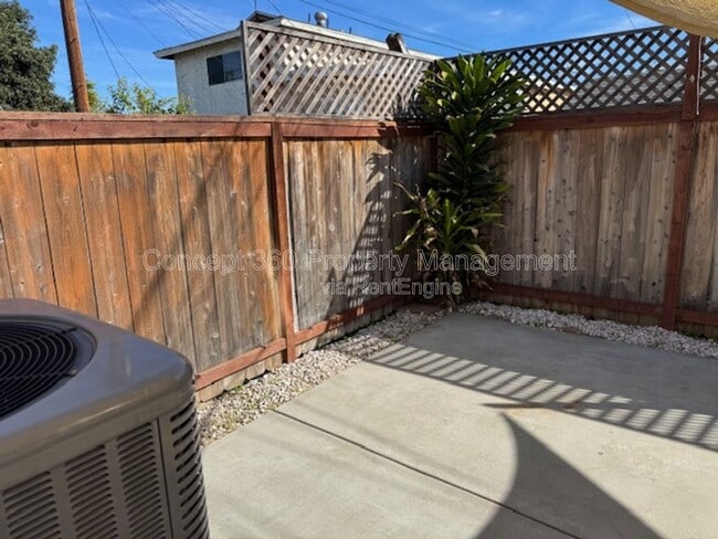 Building Photo - 13646 Verdura Ave