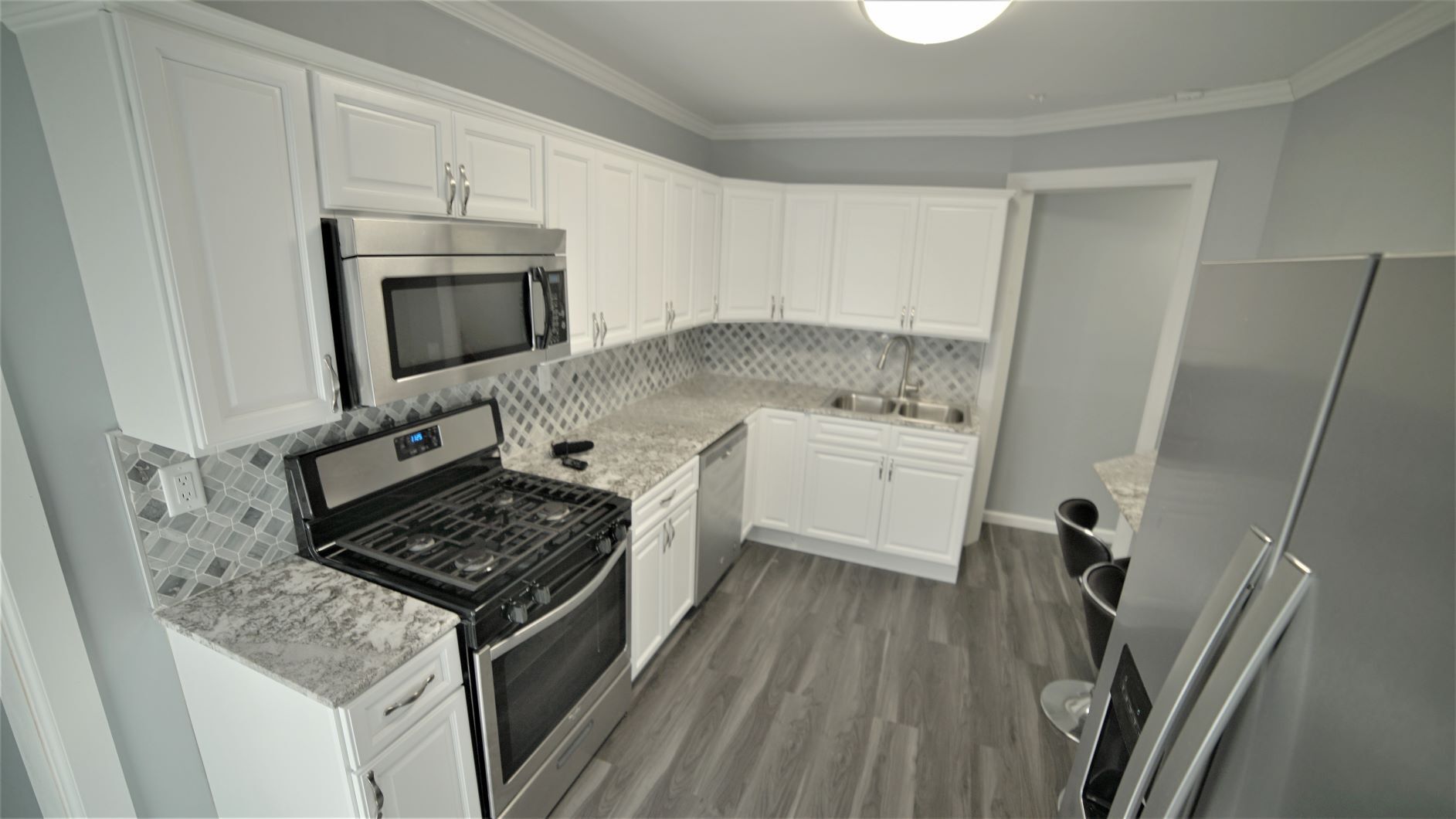 Building Photo - 121 Lexington Ave