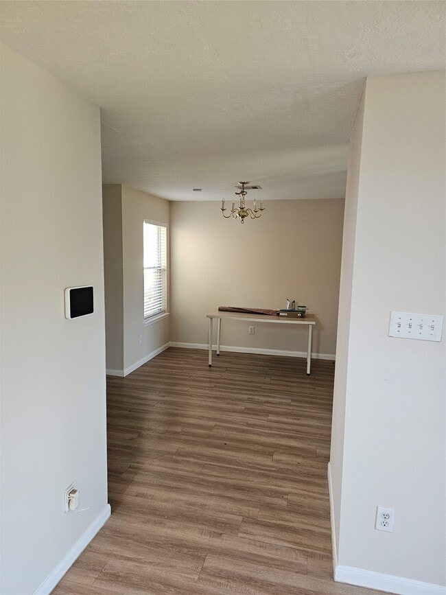 Building Photo - 4839 Montclair Hill Ln