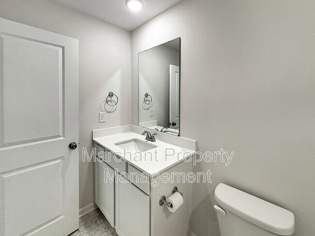 Building Photo - 119 Stoneview Way
