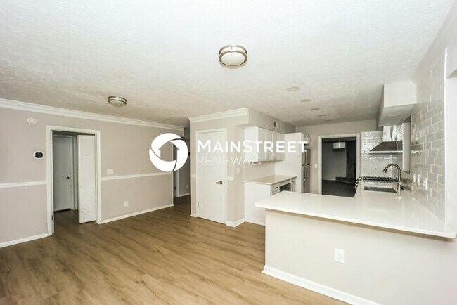 Building Photo - 4 Bedroom Pet-Friendly Home in Decatur, GA with Main Street Renewal