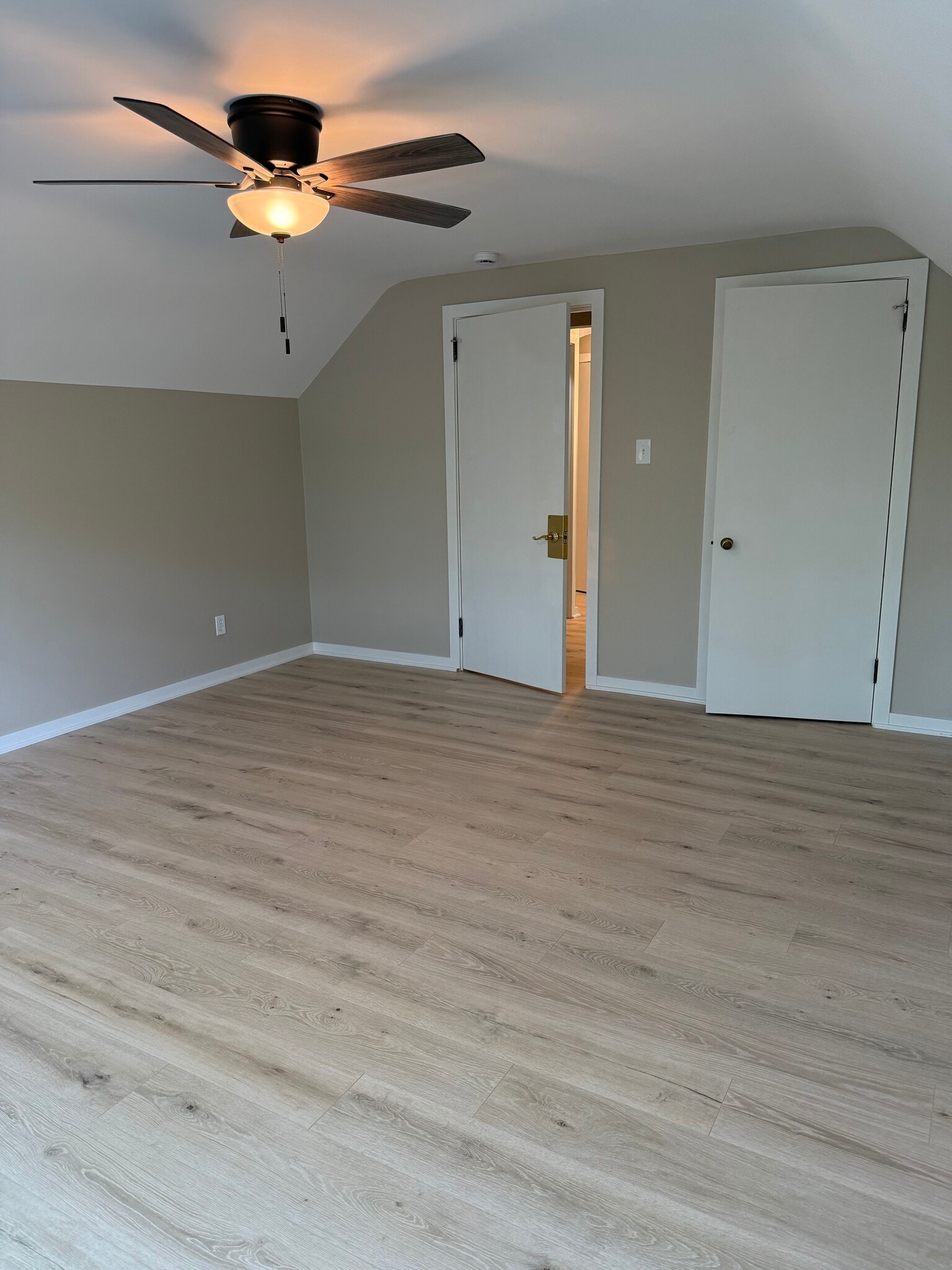 Building Photo - 101 41st St