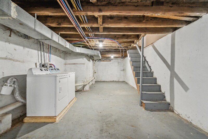 Building Photo - 2509 N Sartain St