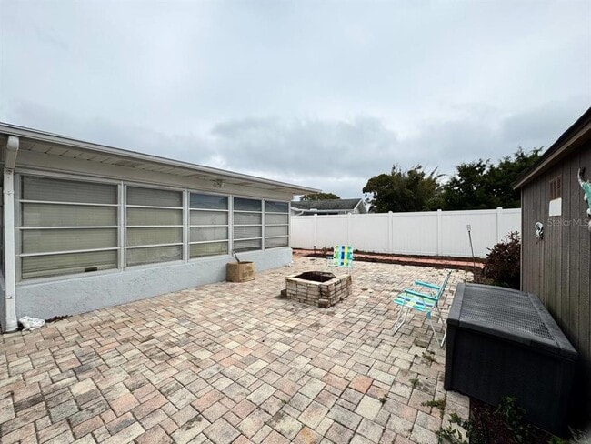 Building Photo - 7514 Spirea Dr