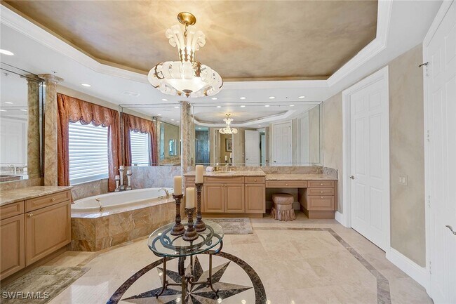 Building Photo - 940 Cape Marco Dr