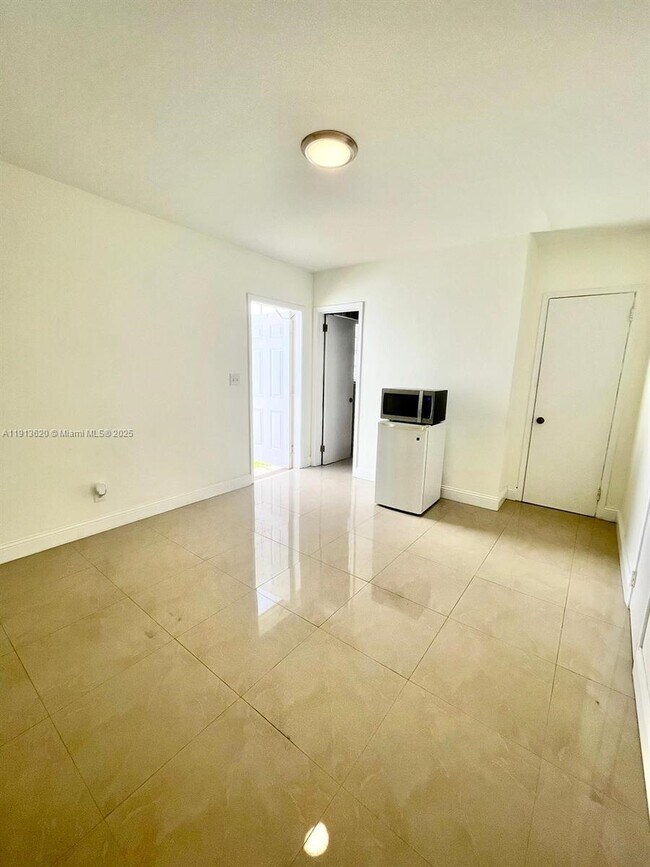 Building Photo - 2031 Jackson St