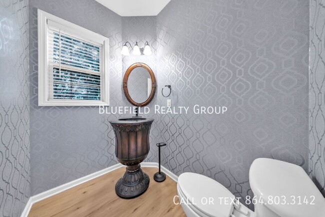 Building Photo - 417 Summergreen Way