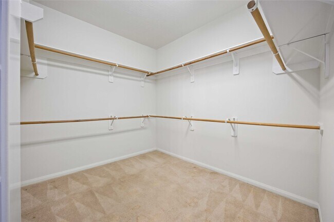 Building Photo - 24623 Blane Dr