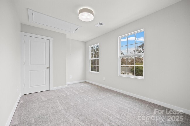 Building Photo - 1914 White St