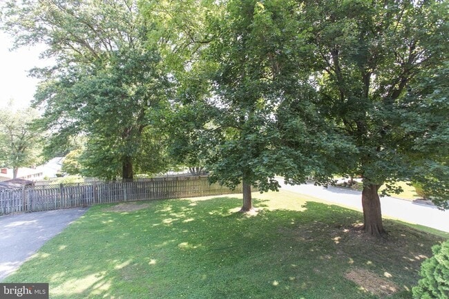 Building Photo - 3263 St Johns Ln