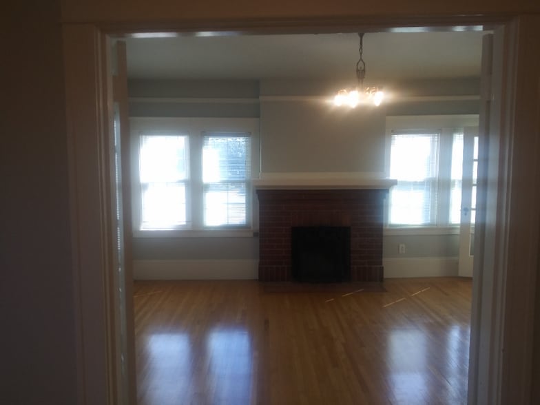 Building Photo - 428 Perkins St