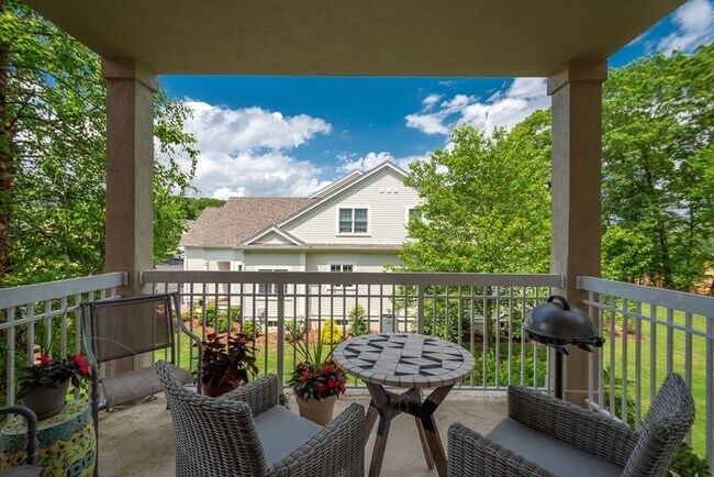 Building Photo - 20 Northwood Dr