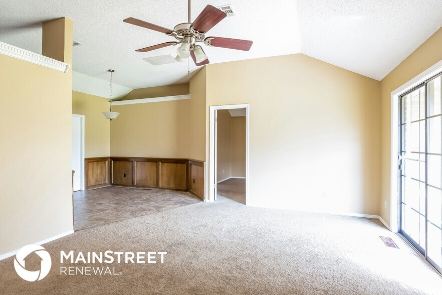 Building Photo - 8412 Breezewood Dr
