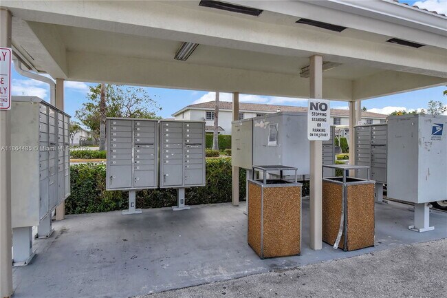 Building Photo - 13958 SW 260th St