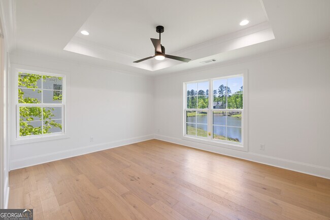 Building Photo - 1270 Glen Eagle Dr