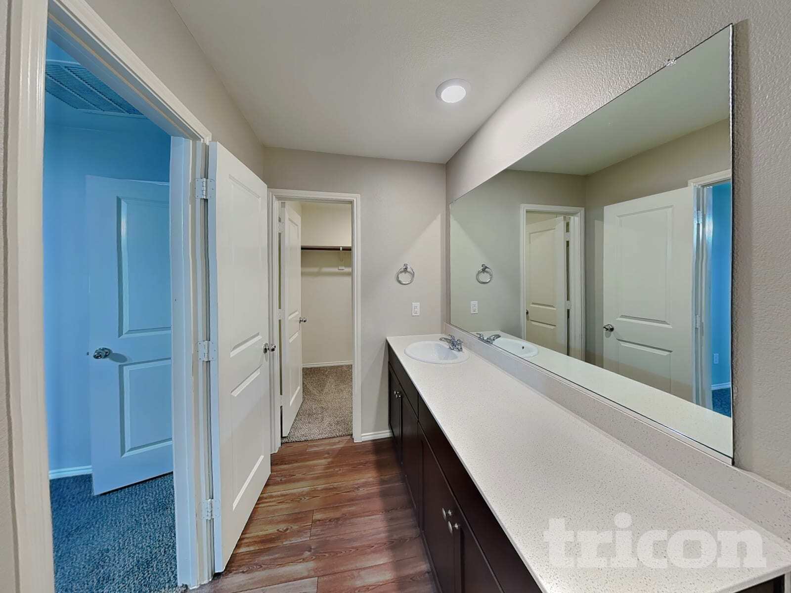 Building Photo - 908 Lady Bird St