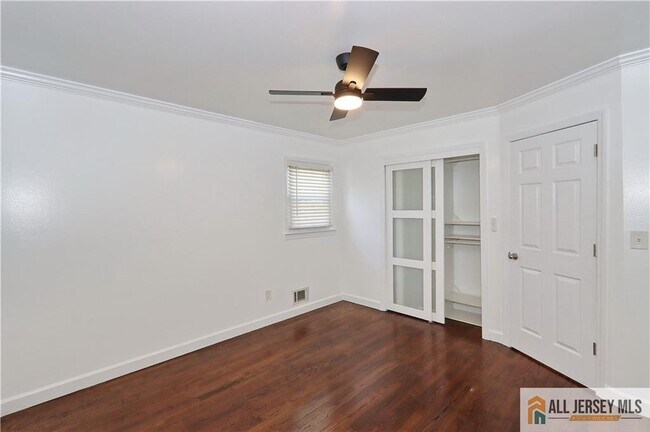 Building Photo - 1299 Kline Pl