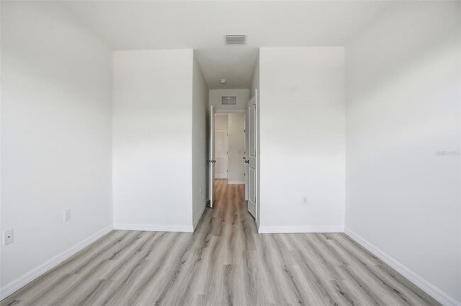 Building Photo - 5323 Dragonfly Dr