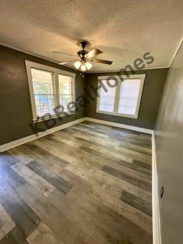 Building Photo - Kippley Street - 2 Bed/1 Bath - $825