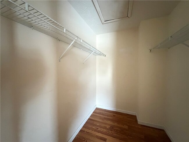 Building Photo - 598 Bram Hall Dr