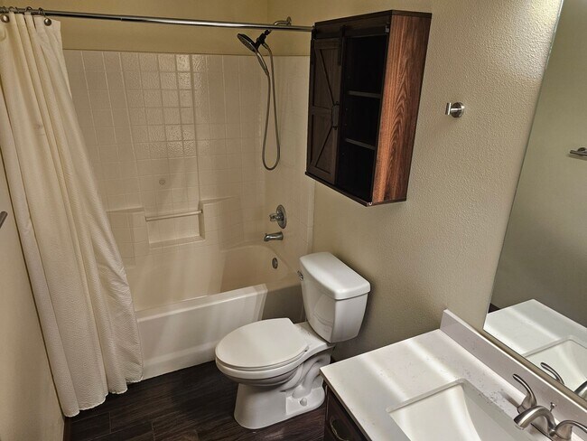 Building Photo - 14906 99th Way Southeast