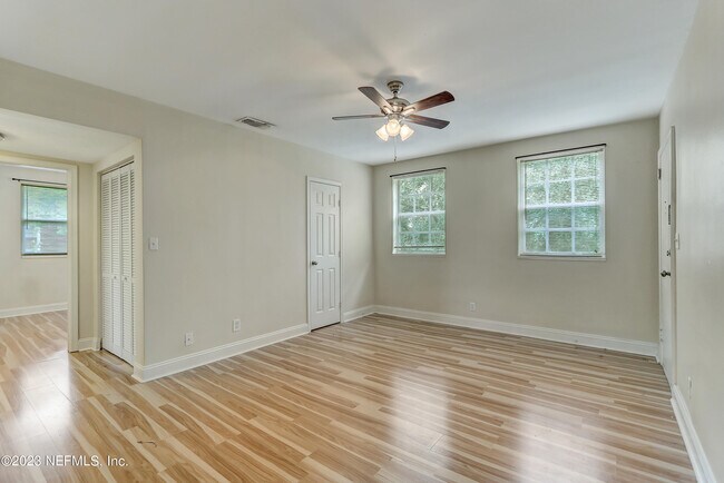 Building Photo - 1611 Stockton St