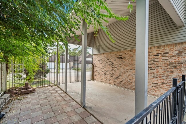 Building Photo - 4735 Charade Dr