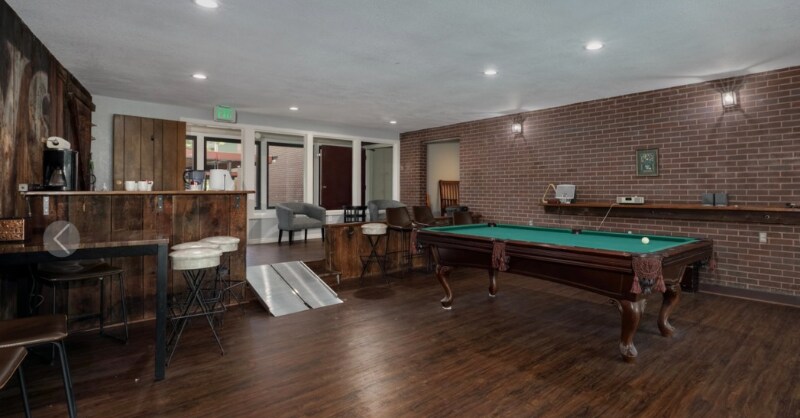Building Photo - 2227 Canyon Blvd