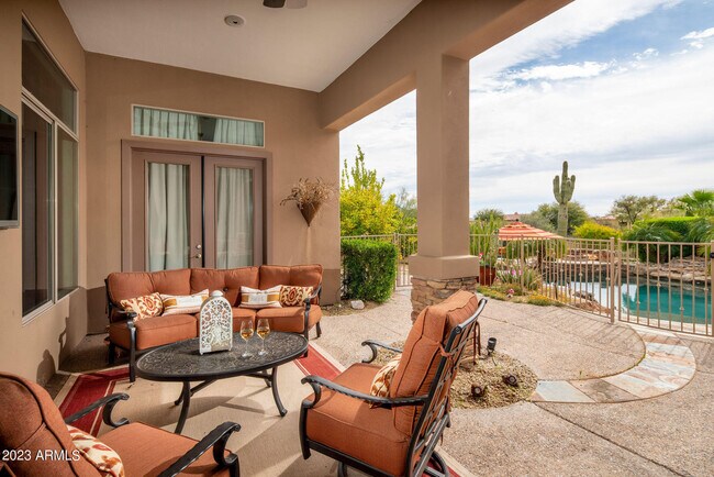 Building Photo - 7895 E Softwind Dr