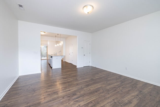Building Photo - 2BR/2.5BA Townhome in Pineville- Tucked in...