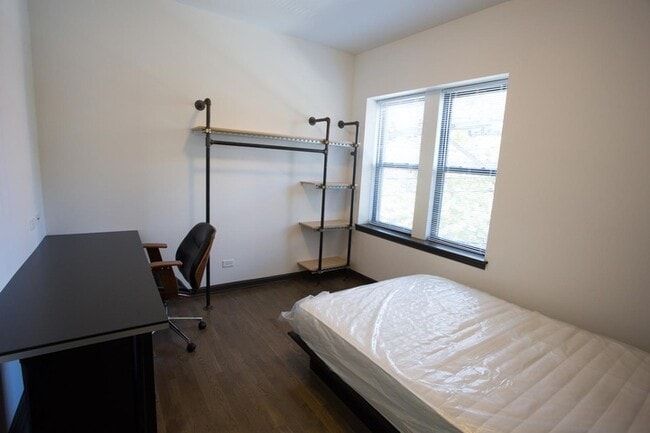 Floorplan - 5300 S. Drexel Avenue