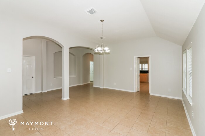 Building Photo - 15207 Bentridge Dr