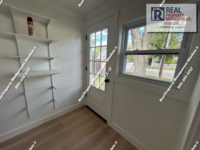 Building Photo - Charming 2-Bedroom Home with Bonus Room – ...